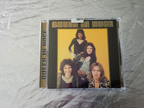 Queen nuce smile larry - smile,